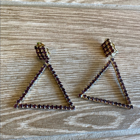Elegant Gold and Purple Triangle clip on Earrings - Picture 1 of 4